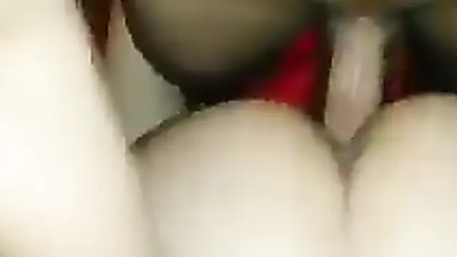 Sulu Özbek kızın yakın çekim sikişi