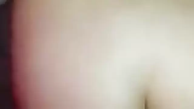 Özbek çift ev yapımı seks videosu çekiyor.